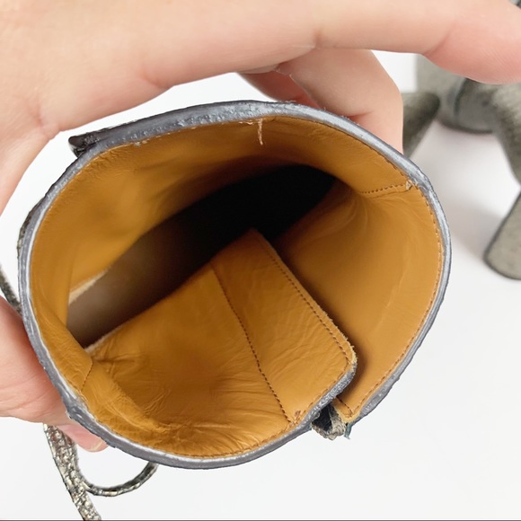 ROBERT CLERGERIE Leather Pointed-Toe Heeled Boots - Picture 8 of 11